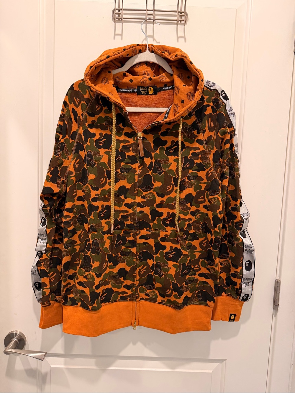 BAPE × MCM Camo Zip-Up
Hoodie in Cognac Size L